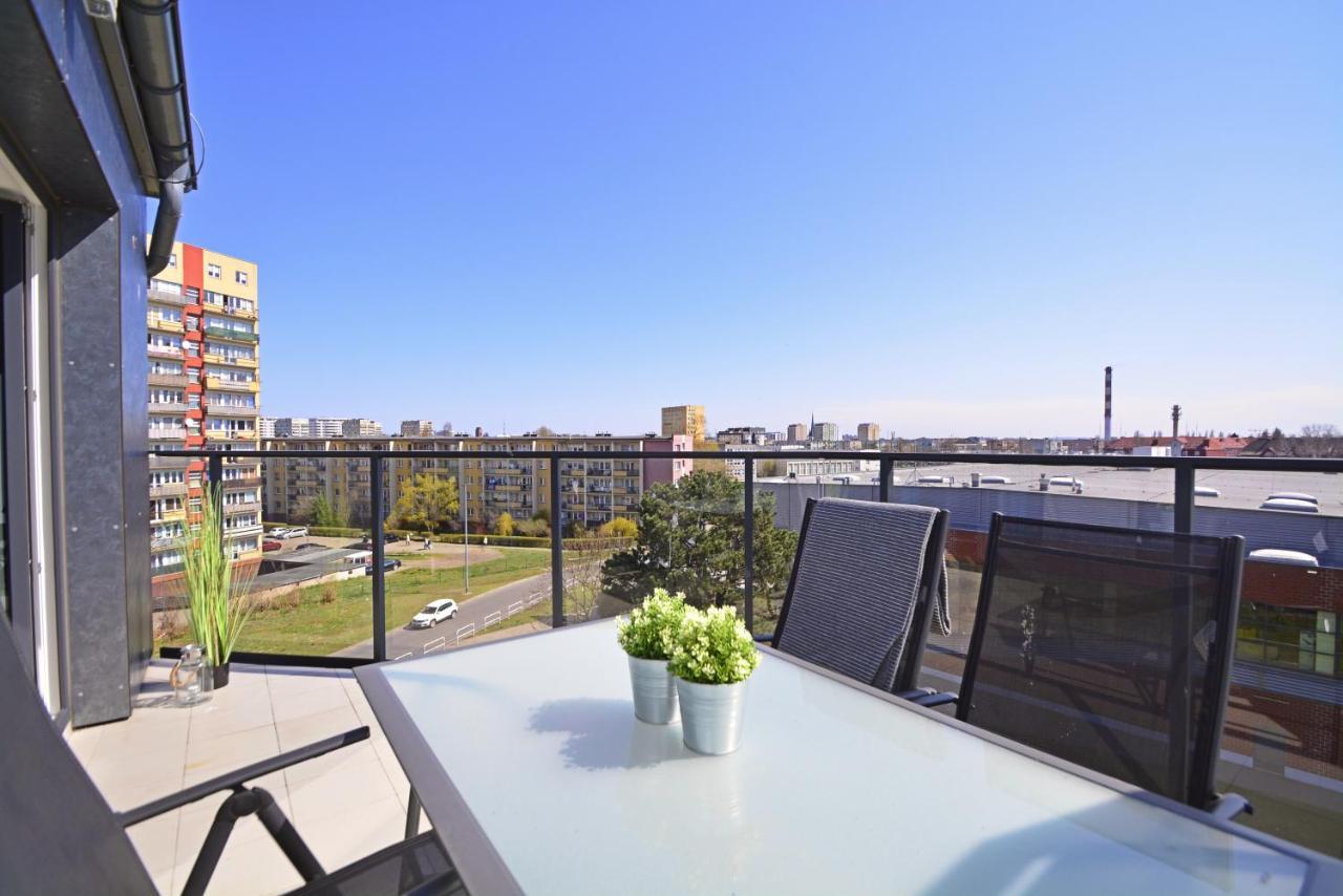 Apartamenty Bryza-Matejki 1B-Parking ชวีโนวิชแจ ภายนอก รูปภาพ